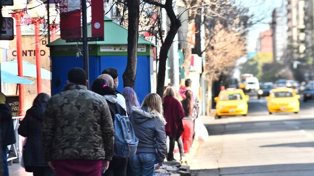 A partir de este martes a las 00.00 h., y por 72 horas, podría haber un paro de colectivos de corta y media distancia en el interior del país.