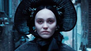 Estrenó Nosferatu, la película protagonizada por Lily-Rose Depp que promete ser grotesca y aterradora
