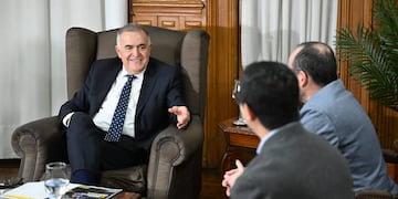 El mandatario recibió a Fernando Stanich y José Romero Silva y destacó el rol de la prensa en la vida democrática.