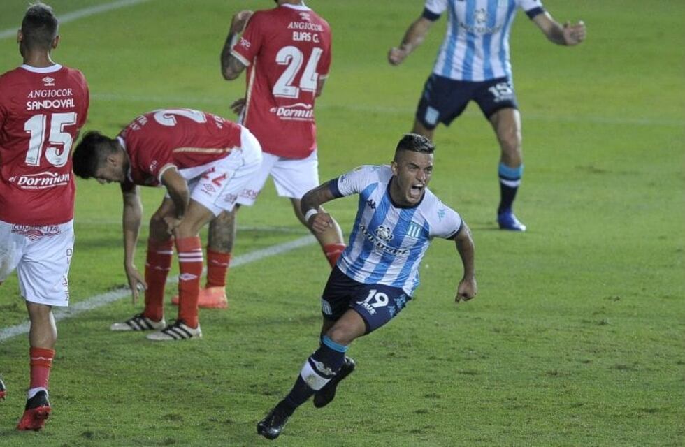 Racing le ganó a Argentinos Juniors en Avellaneda
