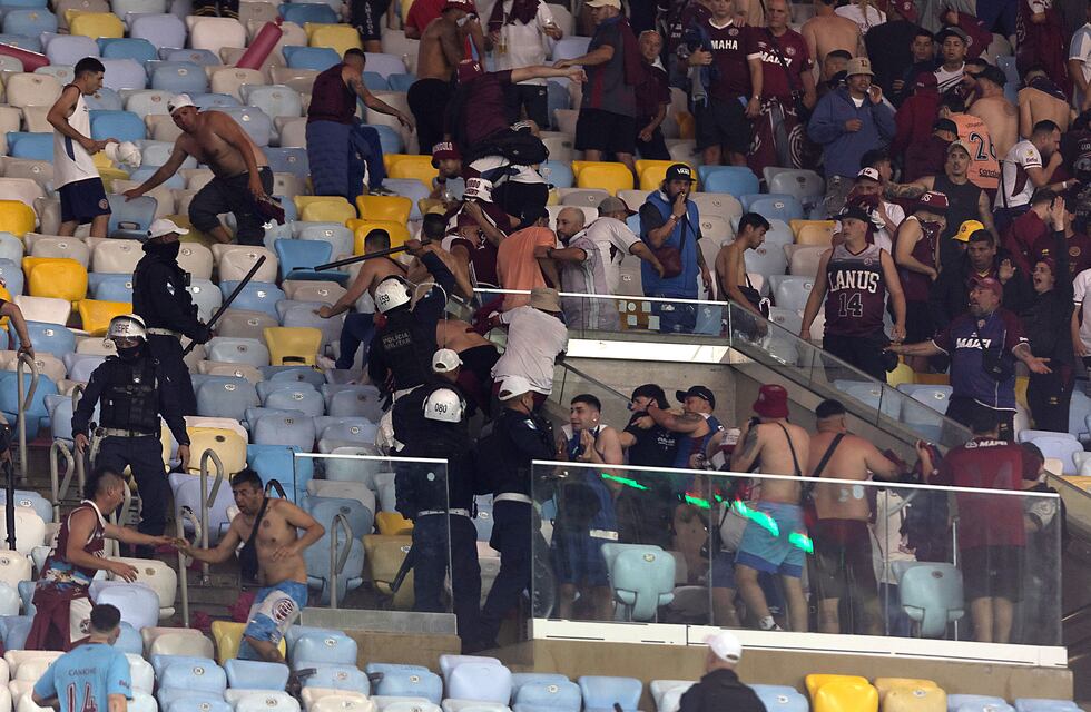Otra vez la policía de Brasil: brutal represión a los hinchas de Lanús en el Maracaná