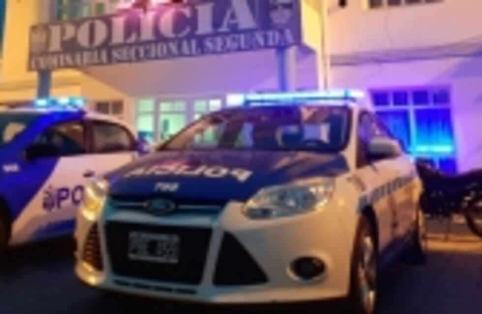 Le dispararon a un remisero para robarle