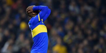 Luis Advíncula, lateral de Boca, en el partido ante Cortinthians por la Copa Libertadores. (AP)
