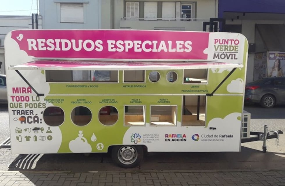 El Punto Verde Móvil llega al Villa del Parque