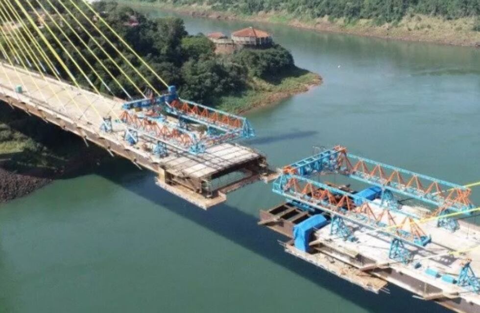 A tan solo 17 metros, el Puente de la Integración está próximo a ser concluido