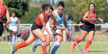 Sporting derrotó 3 a 0 a Puerto Belgrano "B" en el comienzo del campeonato.