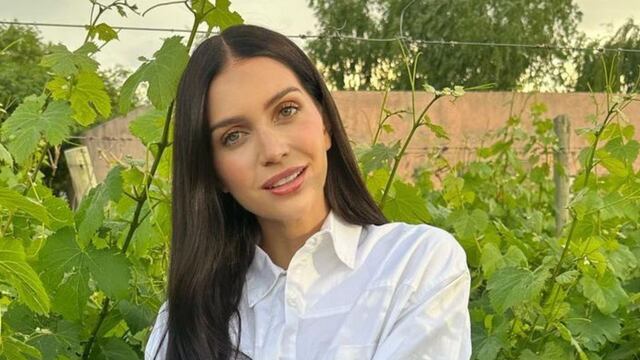 Una “It Girl”: Zaira Nara lo volvió a hacer y trajo de vuelta el accesorio chic de esta nueva temporada.