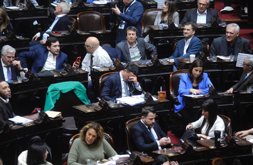 Los radicales que cambiaron su voto seguirán en el bloque, pero la interna recrudece