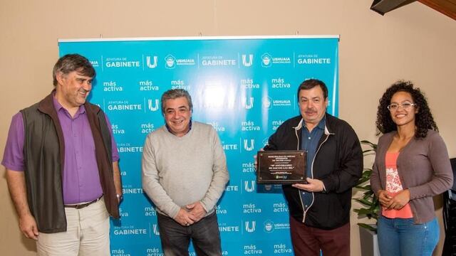 Sartini Gas recibió un reconocimiento por su 40 años en Ushuaia