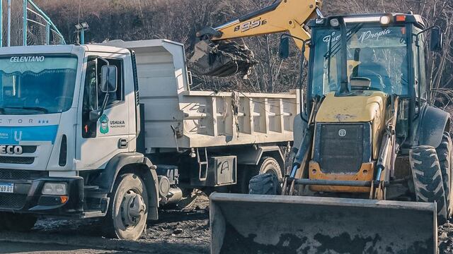 Ushuaia: el Municipio realizó una jornada de limpieza en los barrios