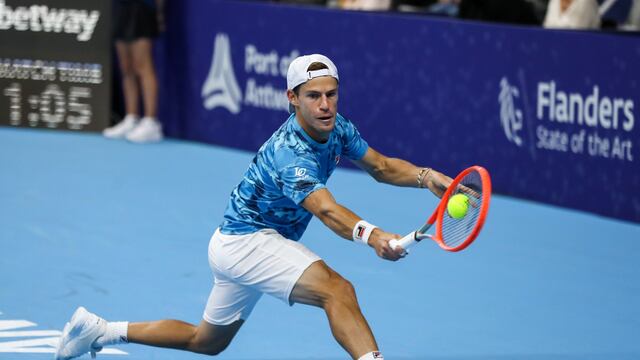 El "Peque" Schwartzman venció al escocés Murray y avanzó a cuartos de final de ATP belga de Amberes. (Twitter: @EuroTennisOpen)