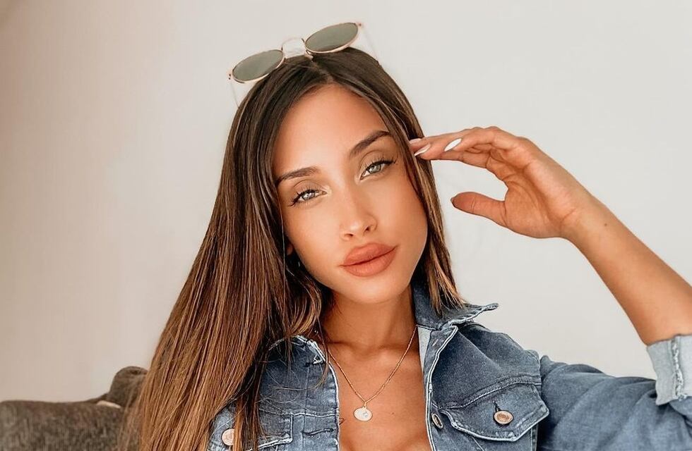 Quién es Antonella Delmonte, la influencer que conquista con sus looks y quedó en medio de un escándalo