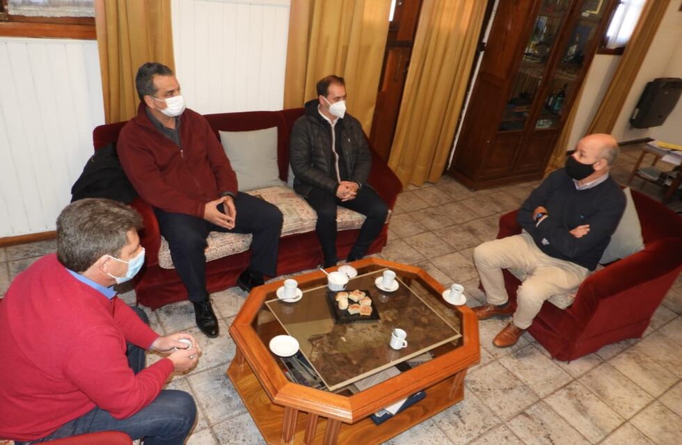 Uset y Gabbarini se reunieron con autoridades de Región Sanitaria I