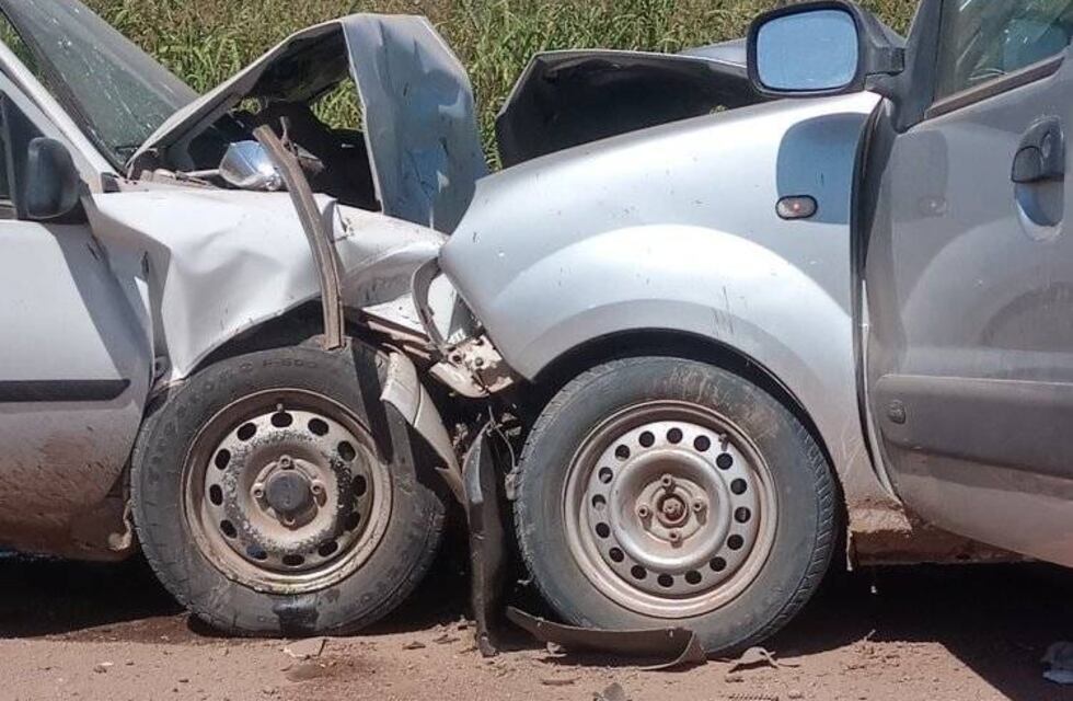 Falleció un hombre tras un choque frontal en La Para: dos niños fueron hospitalizados