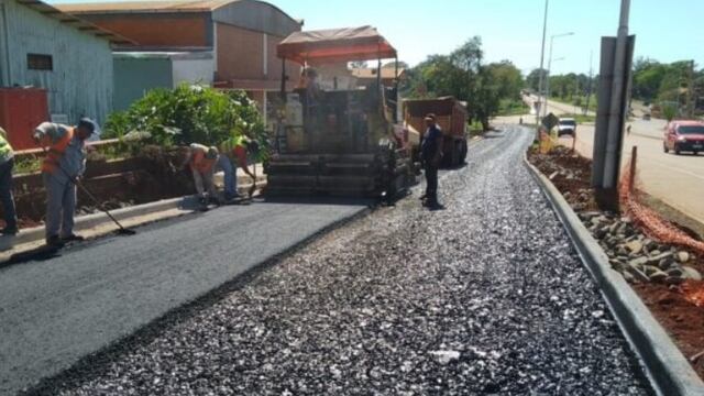Puerto Rico: ejecutan obras viales en varias calles de la localidad.