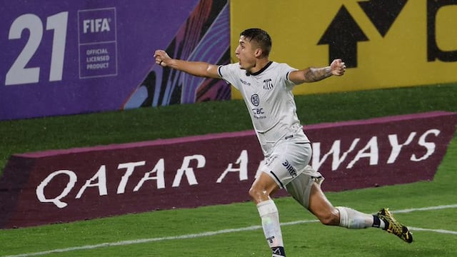 Nahuel Tenaglia, de lateral o zaguero, siempre está en Talleres. También en Copa Argentina (La Voz).