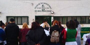 La comunidad escolar en alerta por amenazas a instituciones