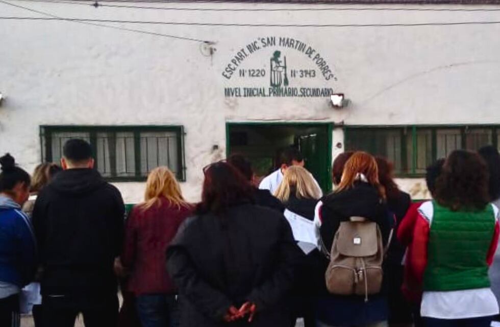 Una alumna de 15 años confesó ser la autora de amenazas escritas contra su propia escuela en Rosario
