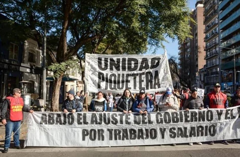 Continúan los cortes por marchas piqueteras: qué dice el Código Penal sobre este modo de protesta