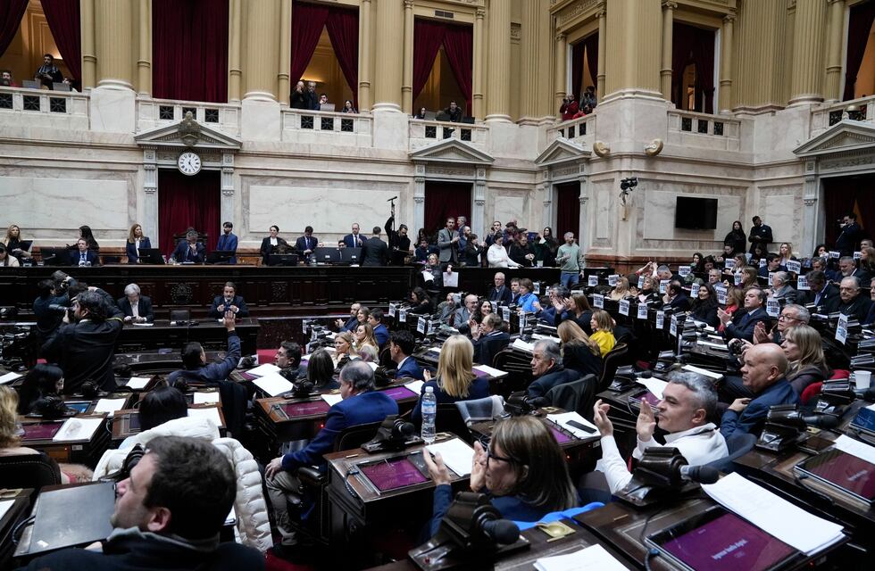 Pese a las pruebas que incriminan a Milei, la investigación sobre $LIBRA vuelve a trabarse en Diputados