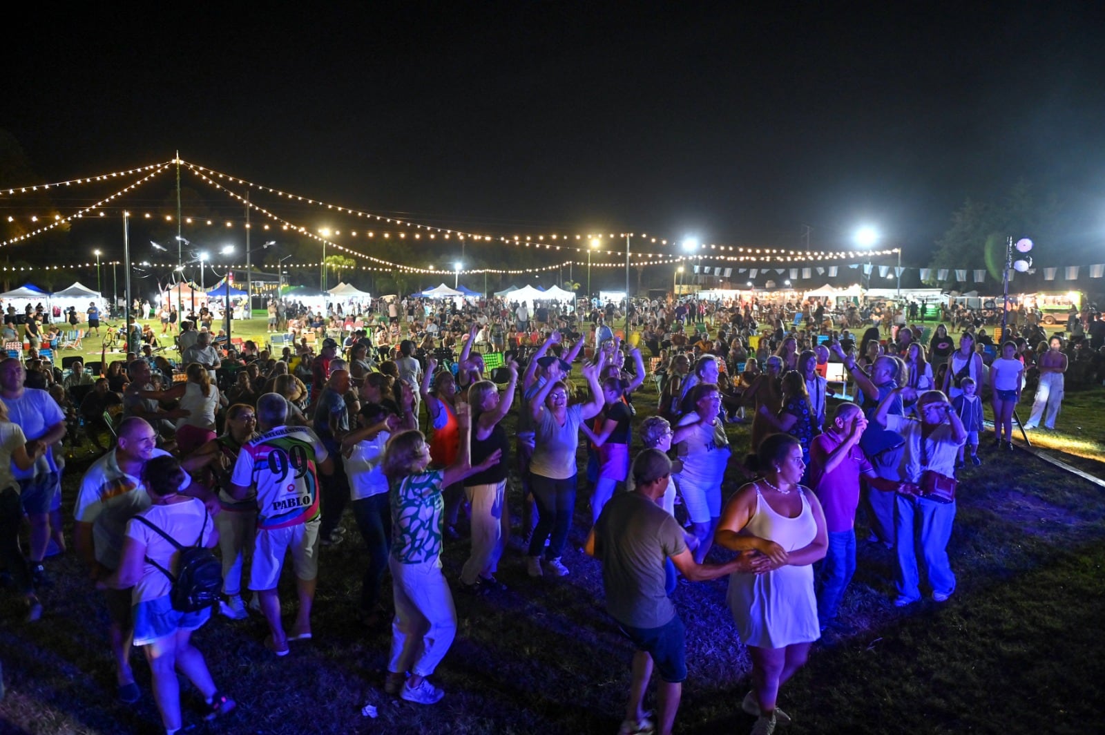 Fiesta, Árbol y torta aniversario en PGB.