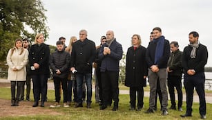 Los dirigentes de Juntos por el Cambio fueron a la costanera central de la ciudad.