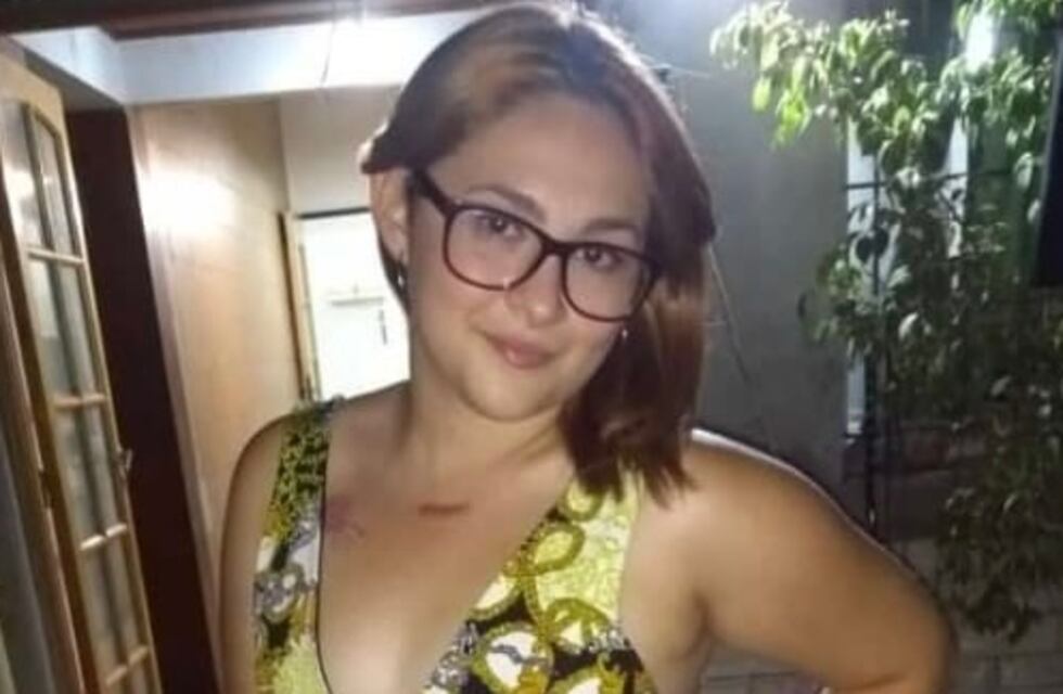 Una mendocina padece una enfermedad que debilita sus músculos y necesita ayuda para su tratamiento