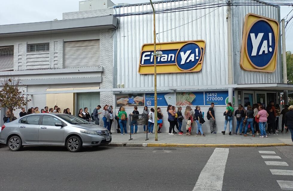 Multitudinaria respuesta a una búsqueda laboral