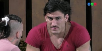 El ex Gran Hermano anunció que se va del país por trabajo.