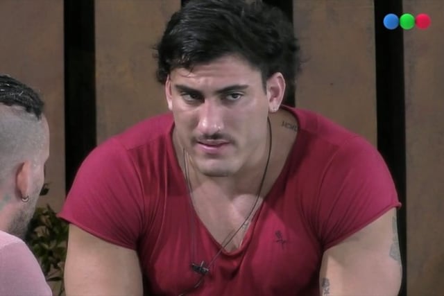 El ex Gran Hermano anunció que se va del país por trabajo.