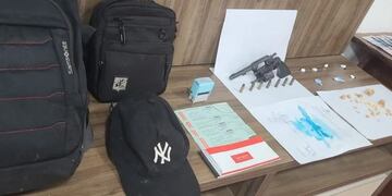 Detienen a una pareja en Iguazú tras un millonario robo: droga y un arma entre los hallazgos.
