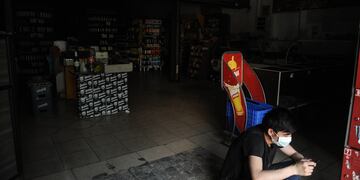 Ola de calor en la ciudad de Buenos Aires , cortes de Luz en la zona de Palermo.