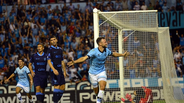 Festejo a cancha llena, con el arquero vencido. ¿En off side? A Susvielles y a Belgrano, poco les importó (Javier Ferreyra/ La Voz)