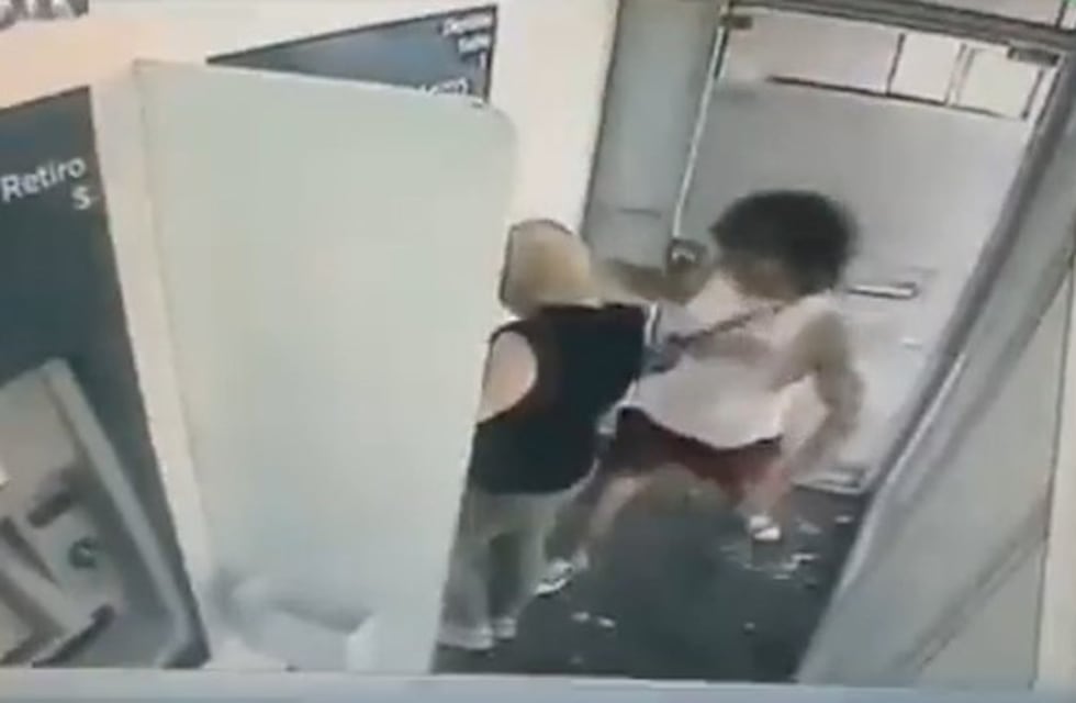 Golpearon brutalmente a una jubilada para robarle en un cajero automático