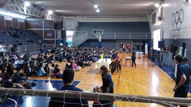 Promueven la participación de jóvenes en las próximas votaciones en Eldorado.