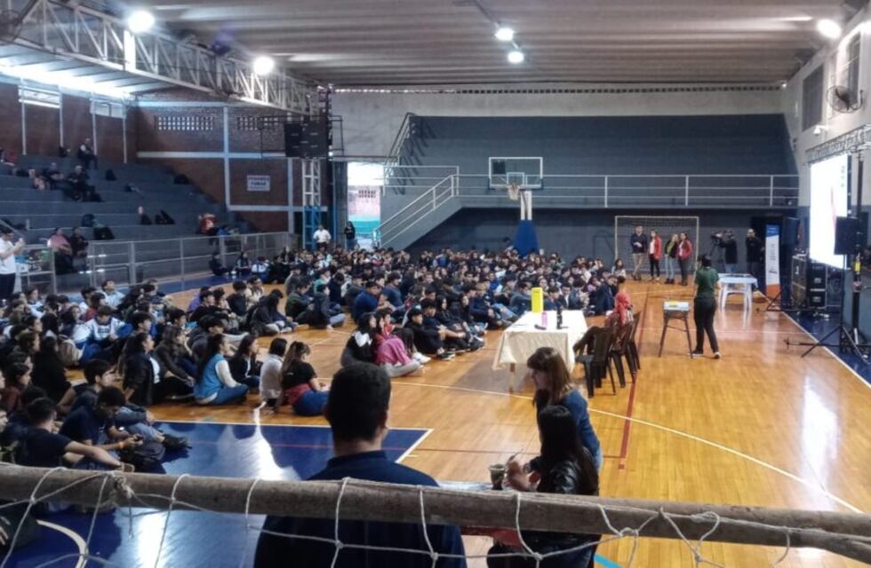 Promueven la participación de jóvenes en las próximas votaciones en Eldorado