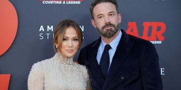 Jennifer Lopez y Ben Affleck se divorcian.