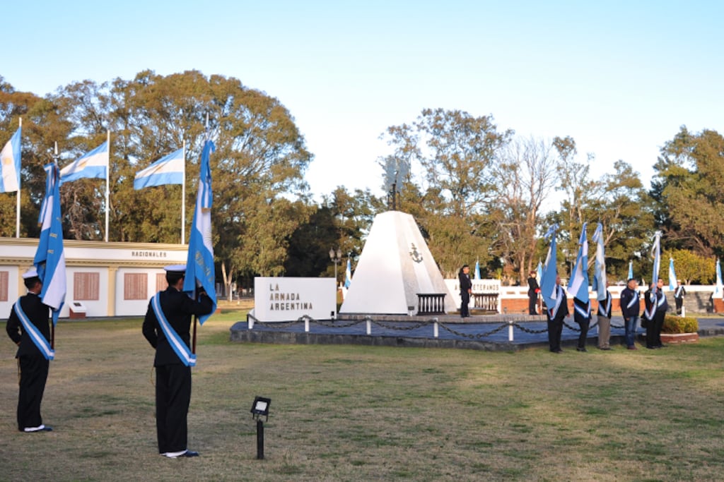 En Puerto Belgrano se conmemoró el Día de la Máxima Resistencia en Malvinas.