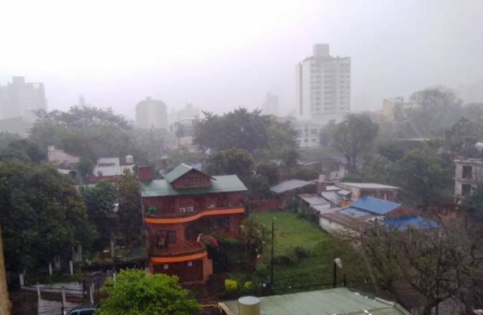 Posadas: asisten a familias afectadas por las intensas precipitaciones