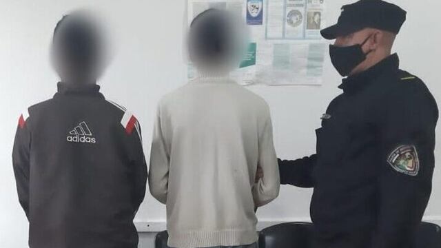 Dos individuos fueron detenidos por comercializar herramientas sustraídas de su lugar de trabajo.