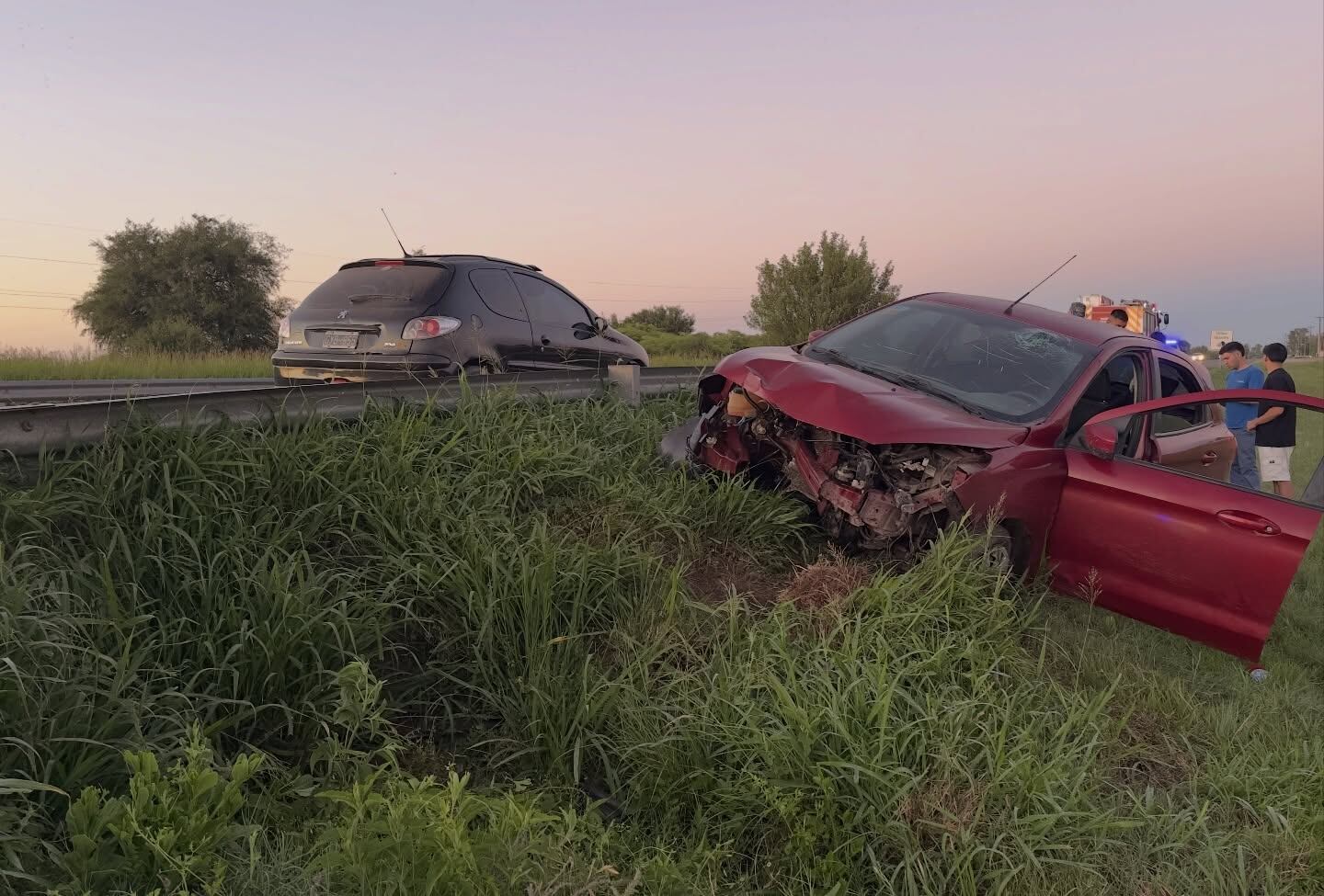 Arroyito: perdió el control, impactó contra un guardarraíl y salió ileso