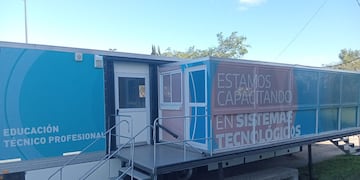 Llega a Pueblo Belgrano el Aula Taller Móvil