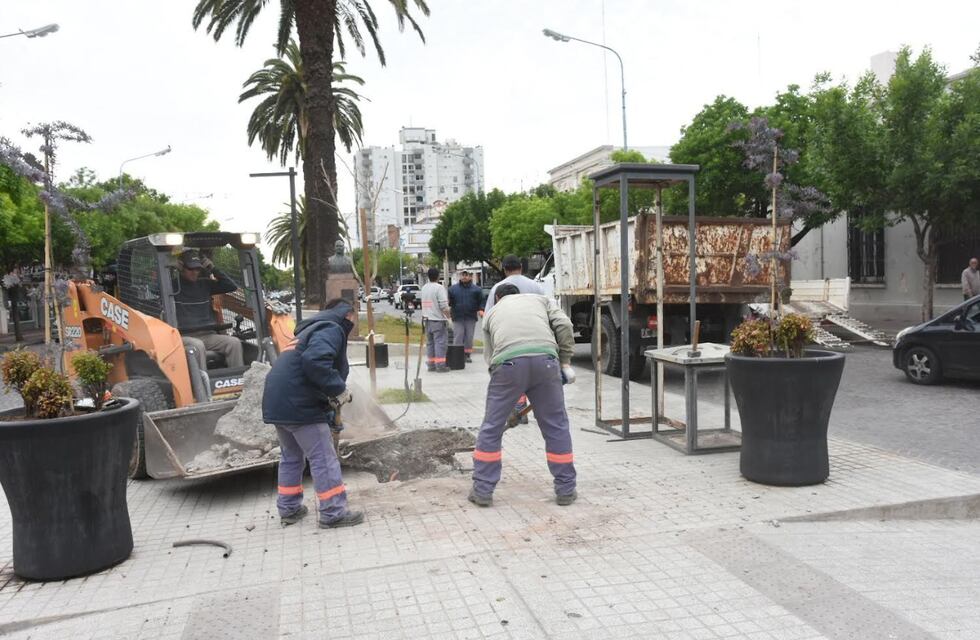 Reemplazan el reloj de bulevar Santa Fe