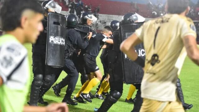 Botellazos, corridas, bala de gomas hubo en los incidentes