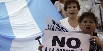 Informe sobre la corrupción en Argentina (AP / Archivo).