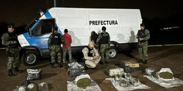Incautan marihuana transportada en un vehículo en Puerto Iguazú.