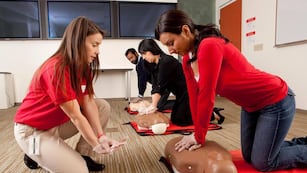 Cómo anotarse en los cursos de reanimación gratuitos en Córdoba.