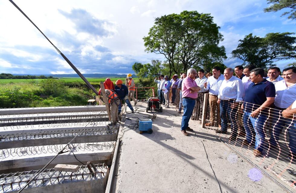 Jaldo observó la reparación del Puente sobre el cauce del Arroyo Taruca Pampa