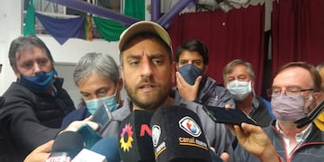 El ministro de Ambiente Juan Cabandié se encuentra en la zona.