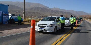 Del viernes 28 de febrero al martes 4 de marzo en todas las rutas nacionales y provinciales que surcan suelo jujeño habrá controles de alcoholemia.